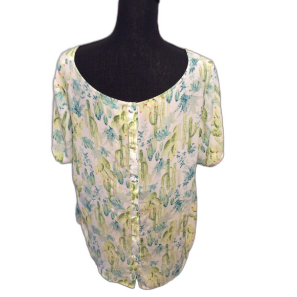 TORRID Size 1 Plus Cactus Print Blouse Short Sleeve - Picture 4 of 4
